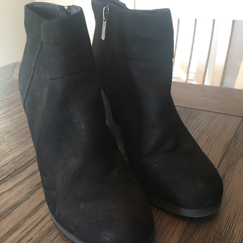 Kenneth Cole Reaction booties, Size 8.5 EUC